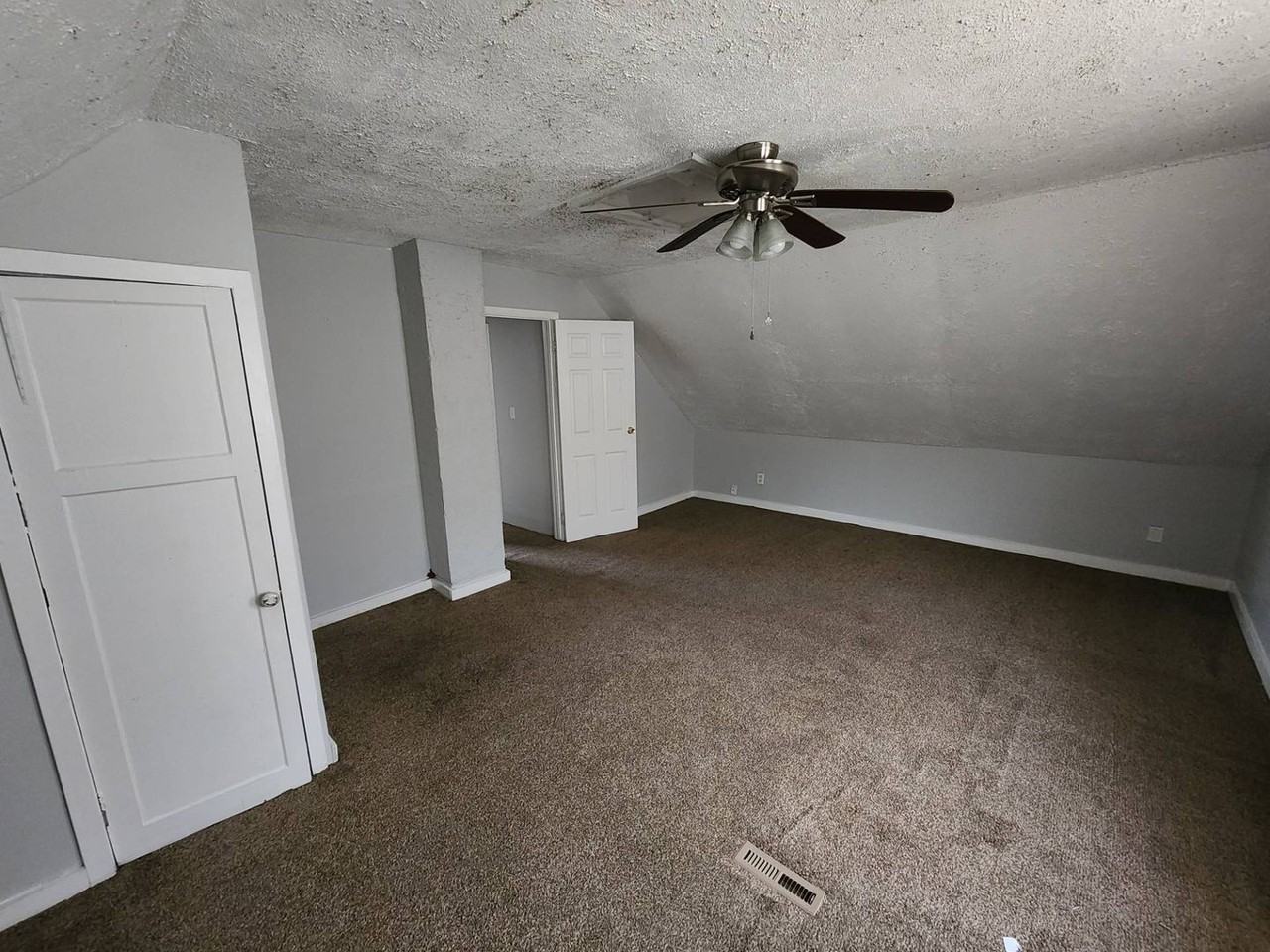 3449 W 47th St - Photo 2 of 40