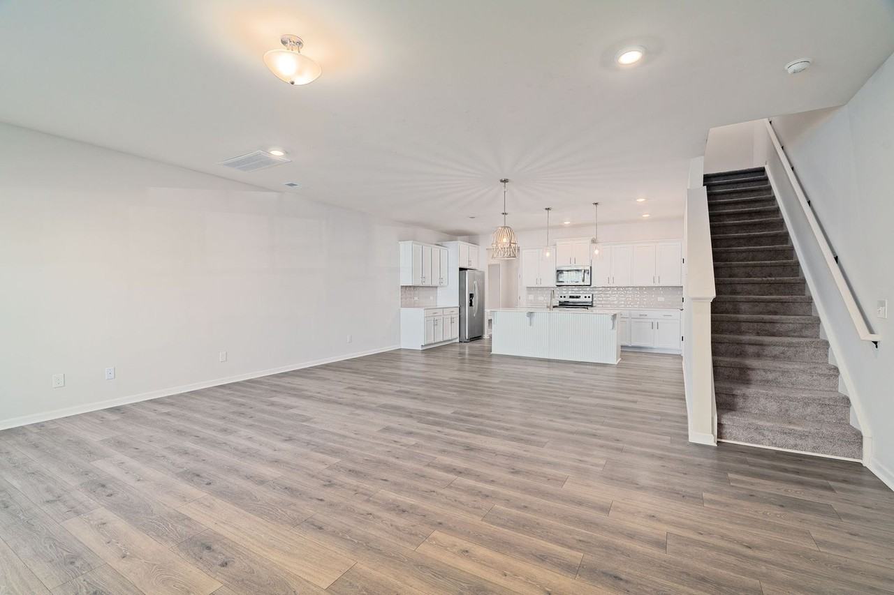 439 Avocet Dr - Photo 4 of 30