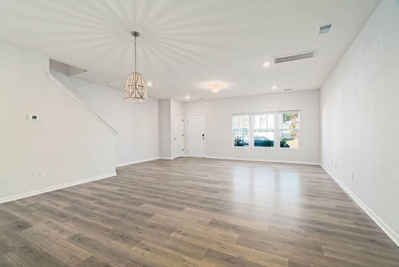 439 Avocet Dr - Photo 5 of 30