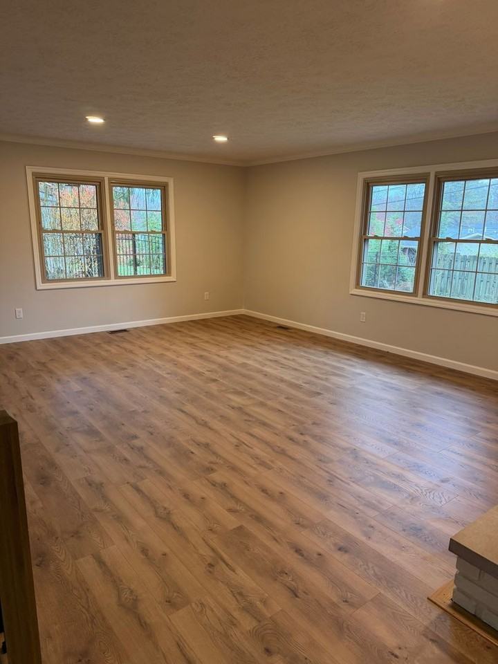 2120 East Arden Drive - Photo 3 of 15