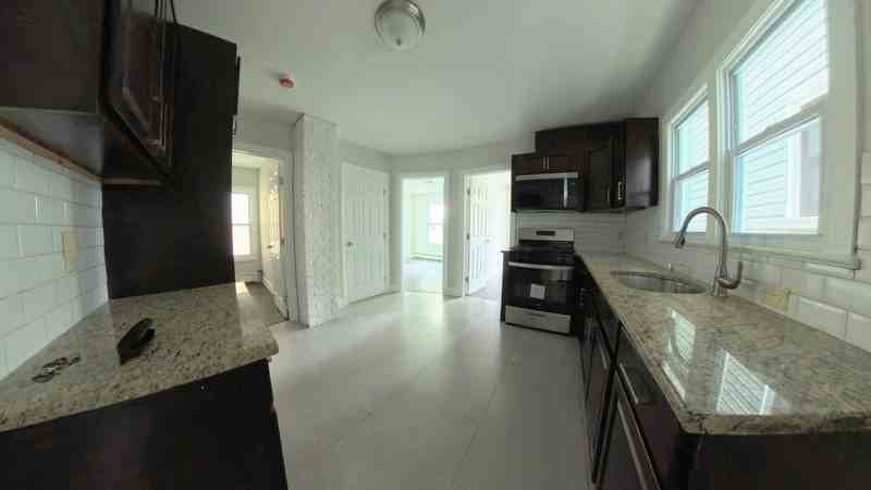 144 Inslee Pl