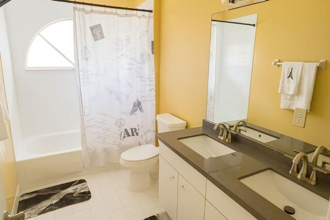 7228 Chesapeake Cir - Photo 7 of 30