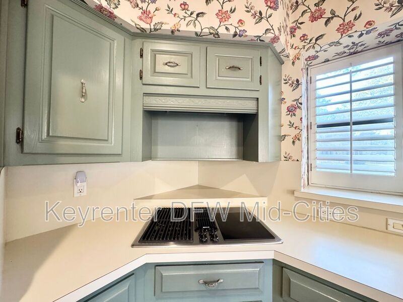 2908 Old Mill Run - Photo 6 of 31