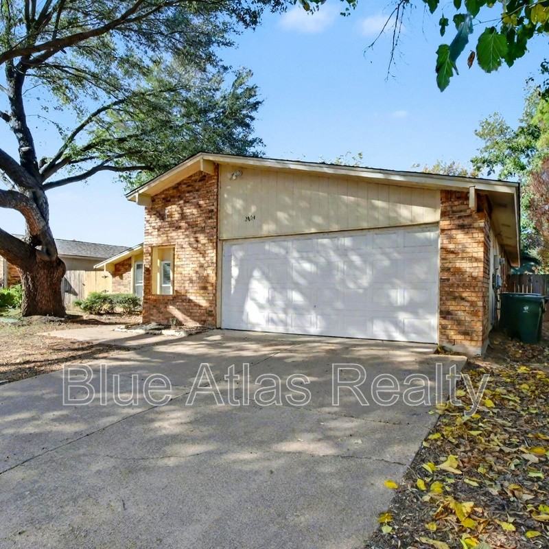 2614 Crestmoor Ct - Photo 4 of 28