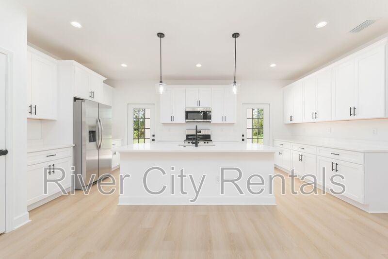 9273 Dolphin St - Photo 5 of 25