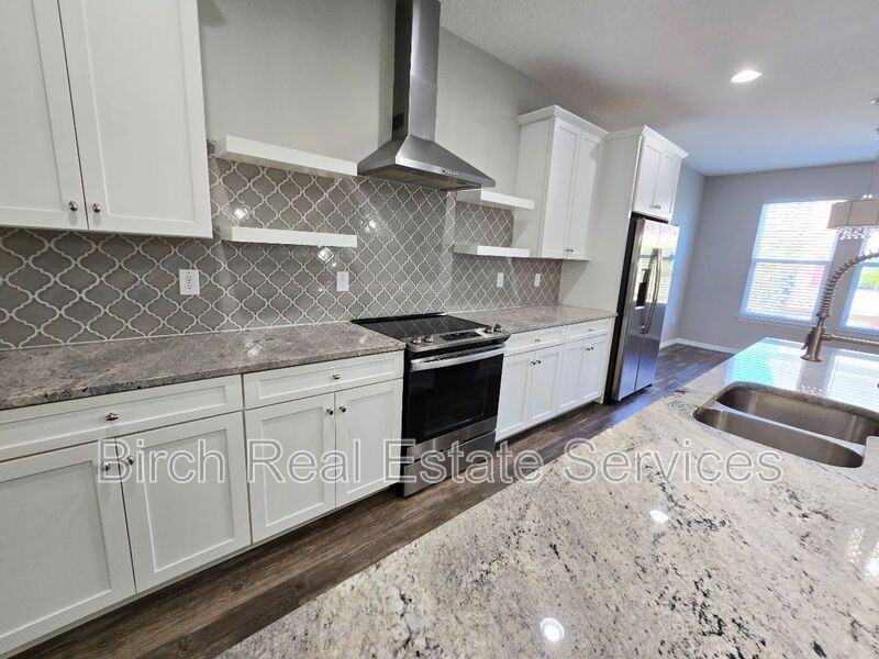 807 Callista Cay Loop - Photo 4 of 32