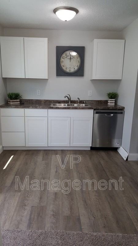 2707 West 69th Street - Photo 2 of 10