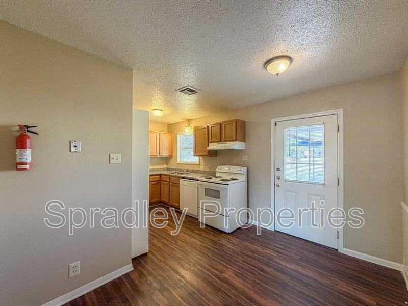 3302 Keller Rd - Photo 6 of 15