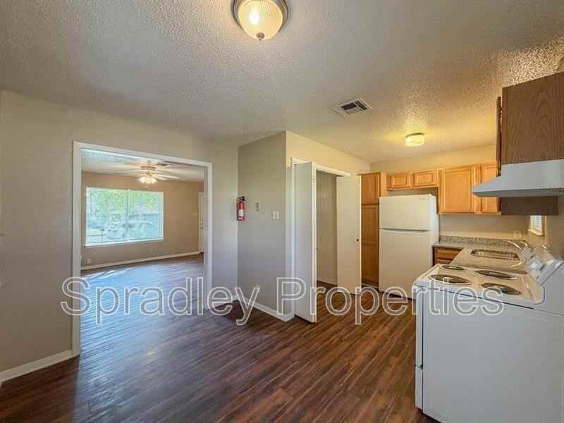 3302 Keller Rd - Photo 7 of 15