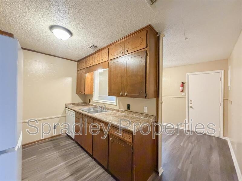 409B Cheyenne Dr - Photo 4 of 18