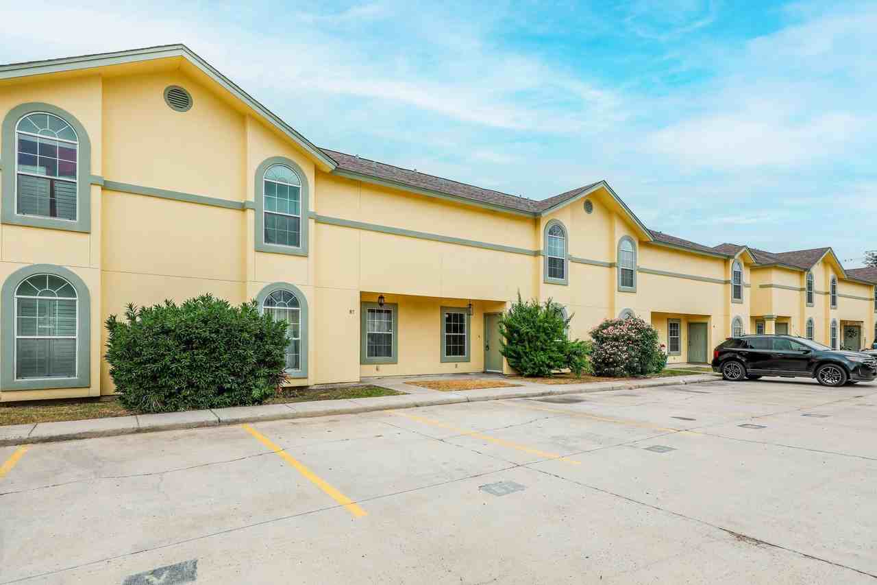 1000 Ranchway Dr - Photo 6 of 39