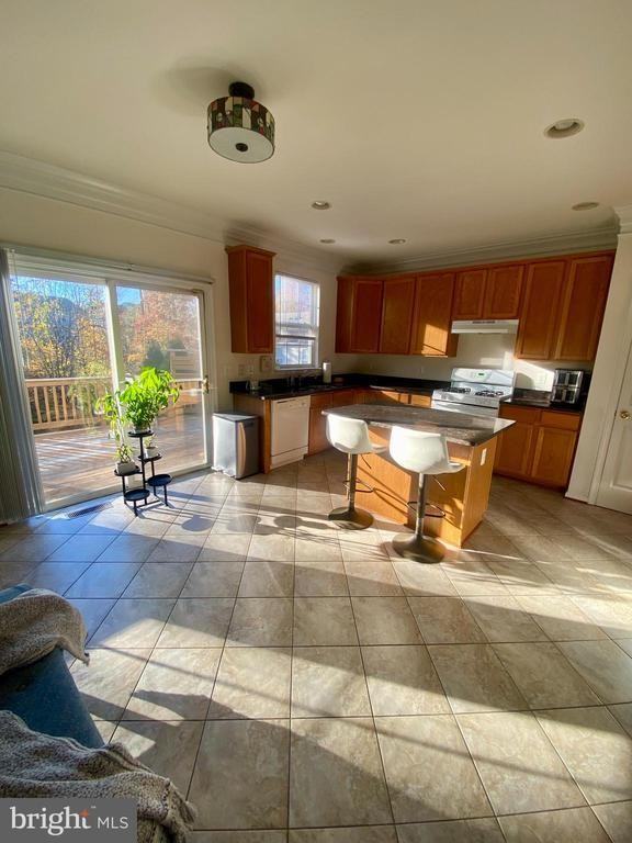 108 Davidson Street - Photo 4 of 32