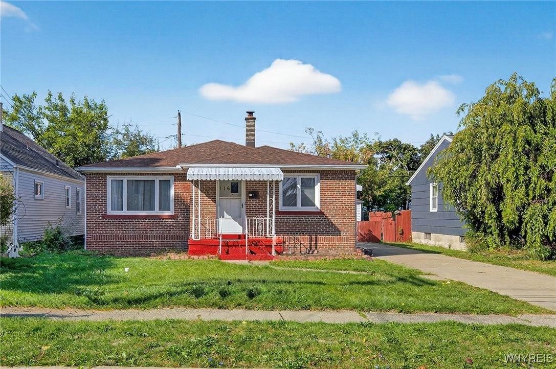 116 Springville Avenue - Photo 3 of 44