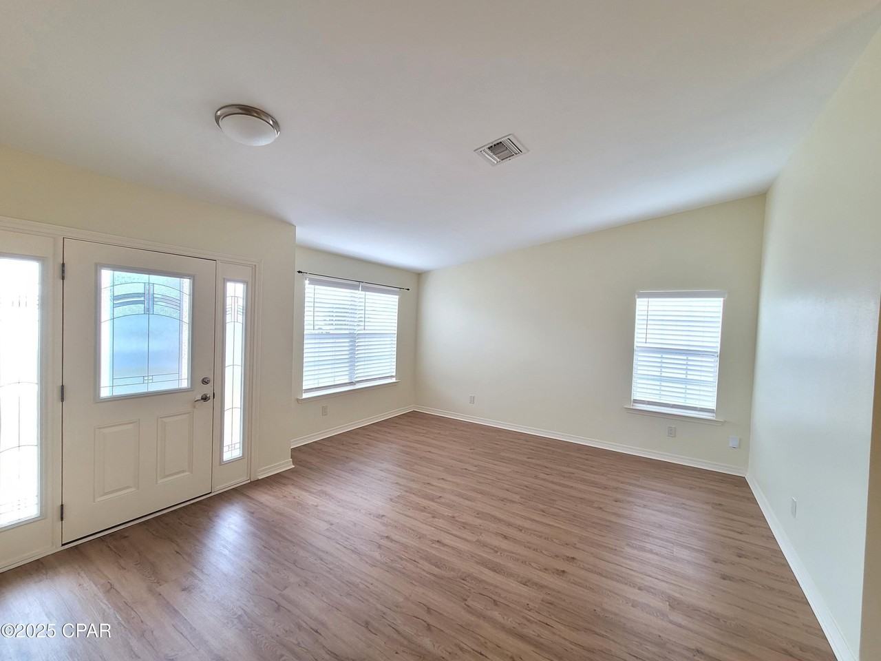 3225 Azalea Circle - Photo 4 of 41