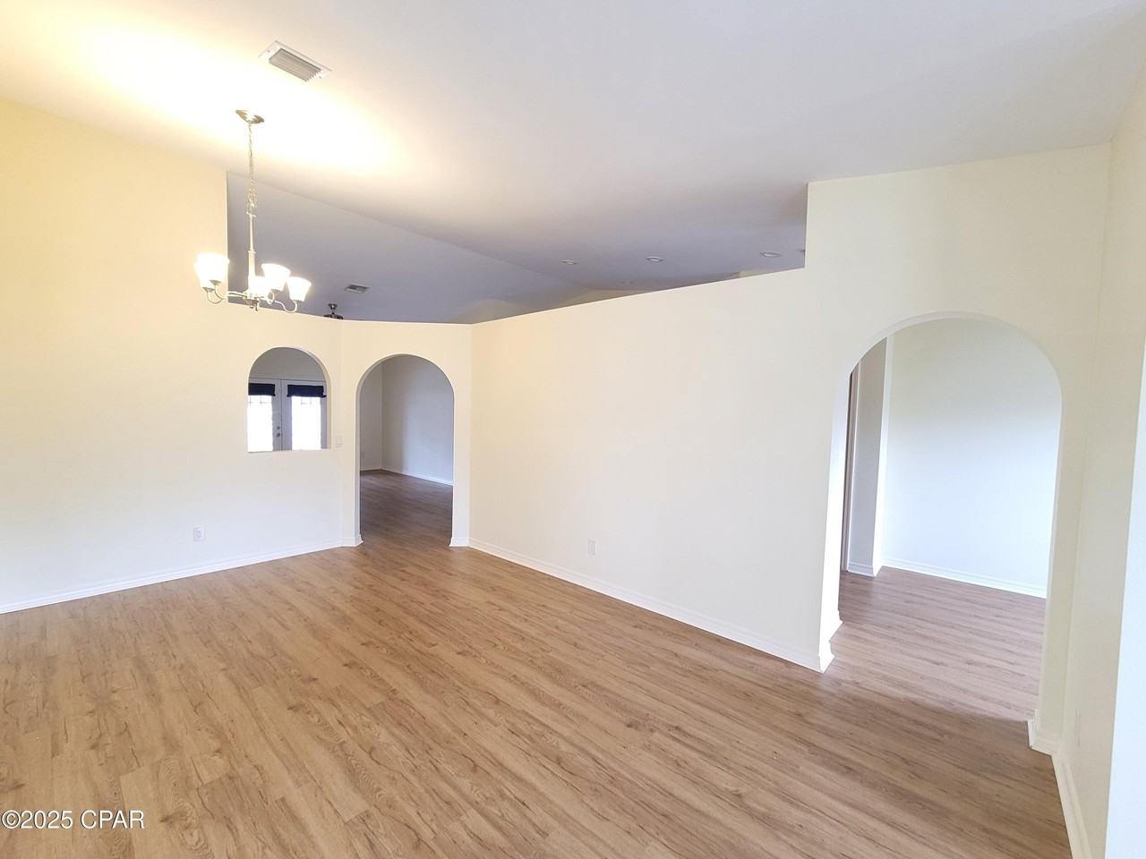 3225 Azalea Circle - Photo 7 of 41