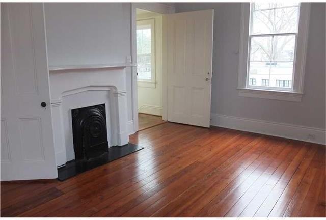 1627 Marengo Street - Photo 4 of 10