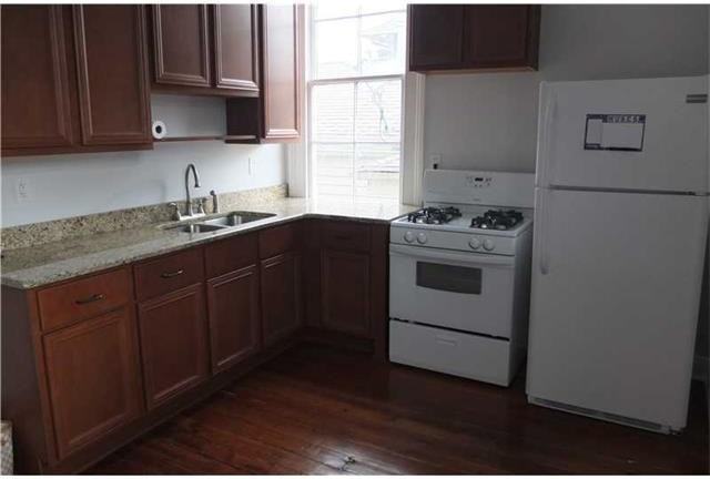 1627 Marengo Street - Photo 5 of 10