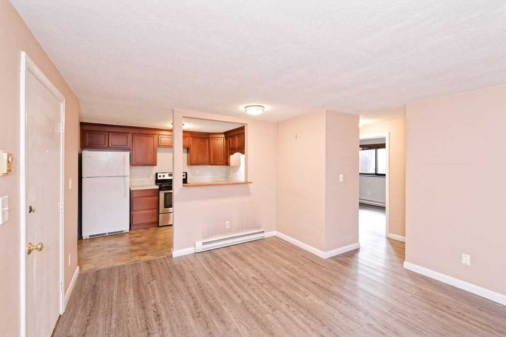 1325 Worcester Road - Photo 2 of 19