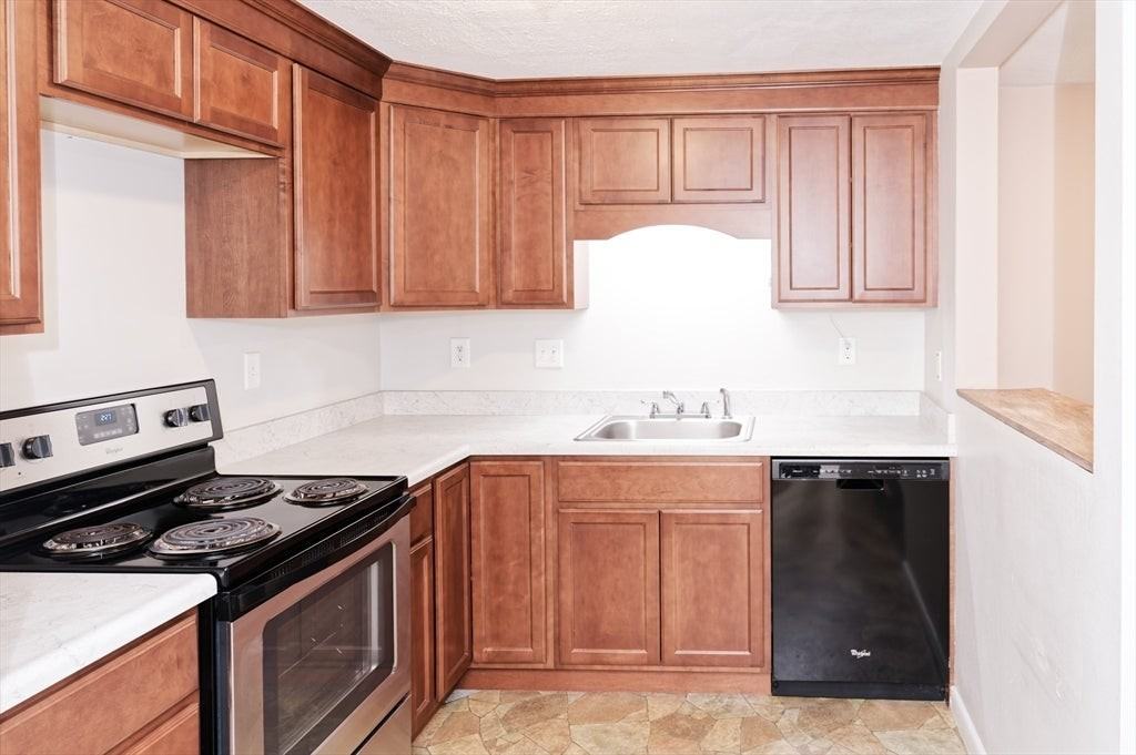 1325 Worcester Road - Photo 5 of 19