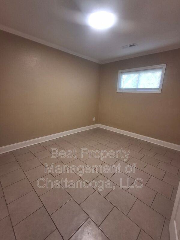 5291 Usher Dr - Photo 6 of 9