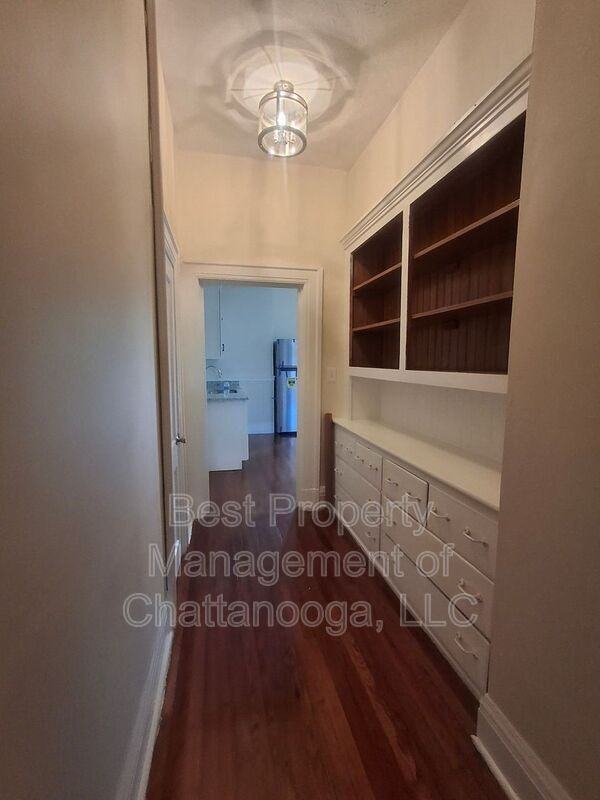 209 Barnhardt Cir - Photo 4 of 10