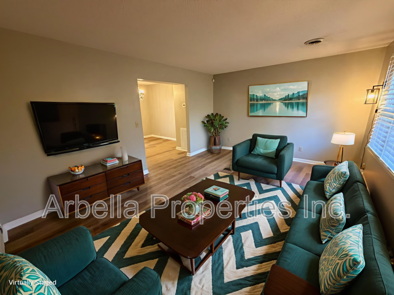 1711 Herrin Dr - Photo 5 of 21