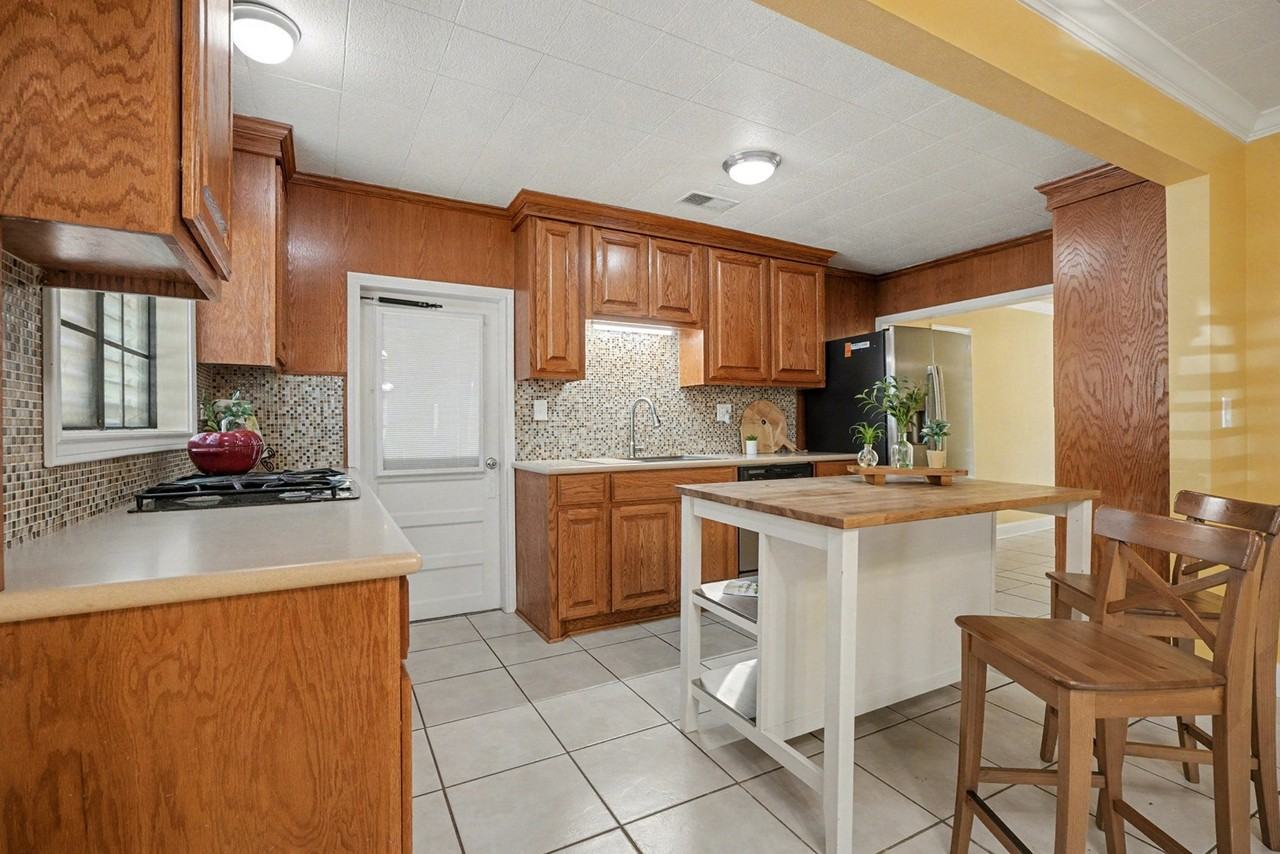 130 San Fernando Drive - Photo 7 of 18