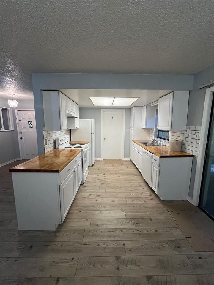 1512 East 1st Avenue Place - Photo 5 of 22