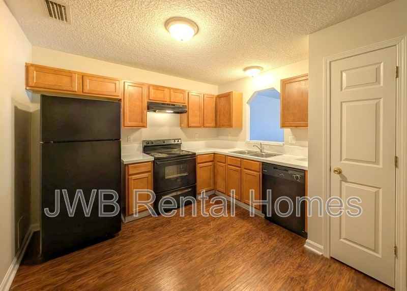 8432 Mcgirts Village Ln - Photo 4 of 16