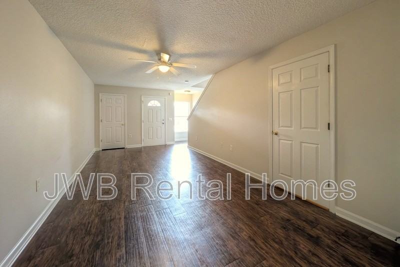 8432 Mcgirts Village Ln - Photo 6 of 16