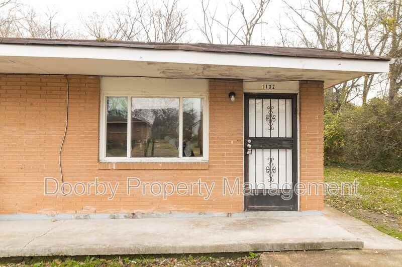 1132 N Hickory St #1132 - Photo 2 of 18