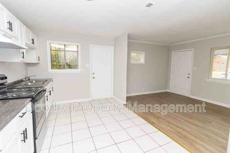 1132 N Hickory St #1132 - Photo 7 of 18