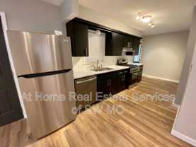 1218 East Cambridge Street - Photo 1 of 1