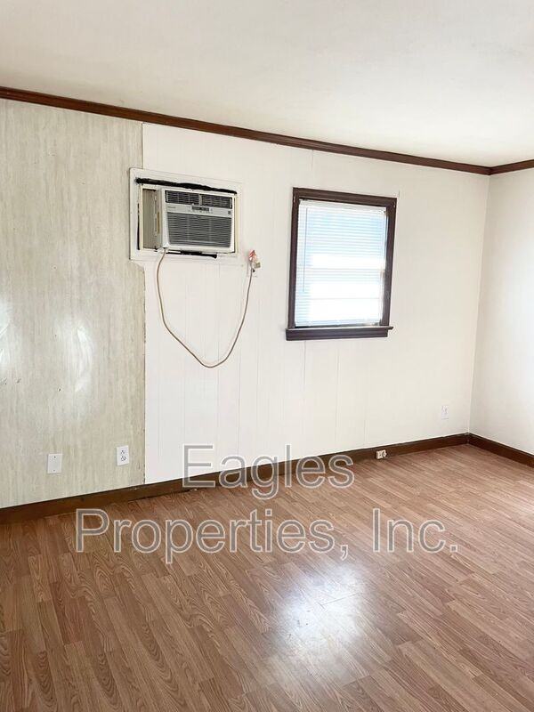 400 N Taylor St #C - Photo 6 of 6