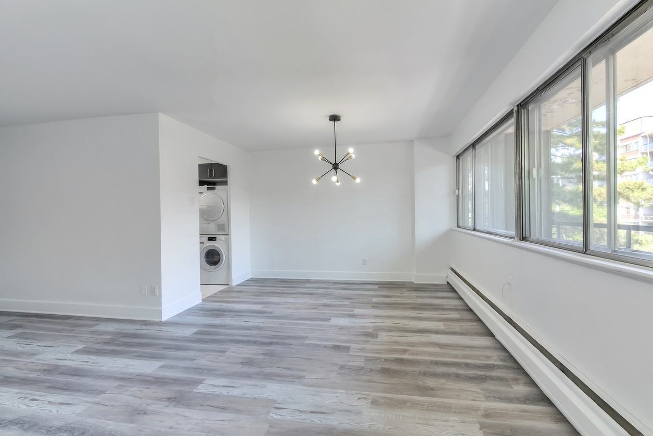 6800 Chemin de la Côte Saint Luc - Photo 5 of 17