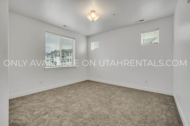 3364 W Hardman Way #204 - Photo 7 of 20
