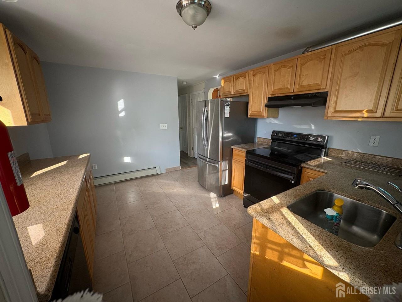 33 Hermann Street - Photo 5 of 20