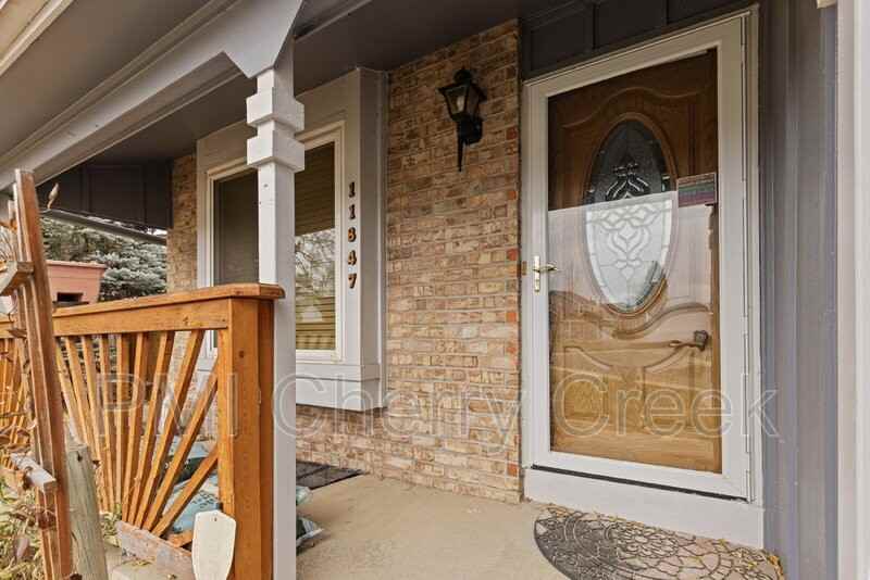 11847 West Berry Avenue - Photo 3 of 25