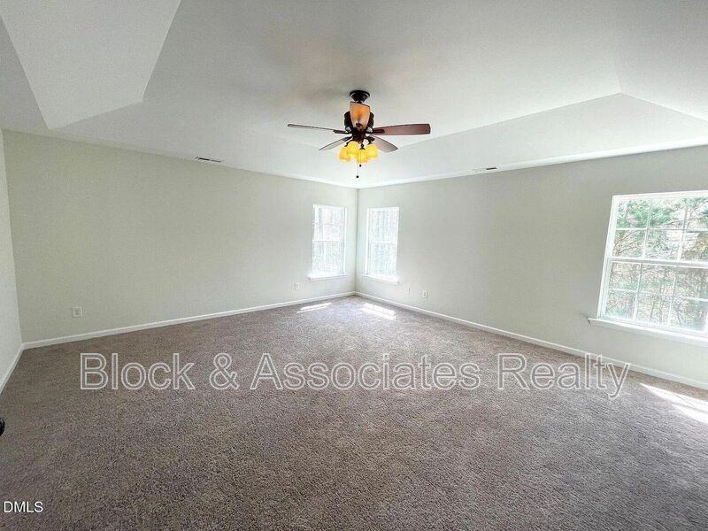 359 Ashdale Dr - Photo 5 of 36