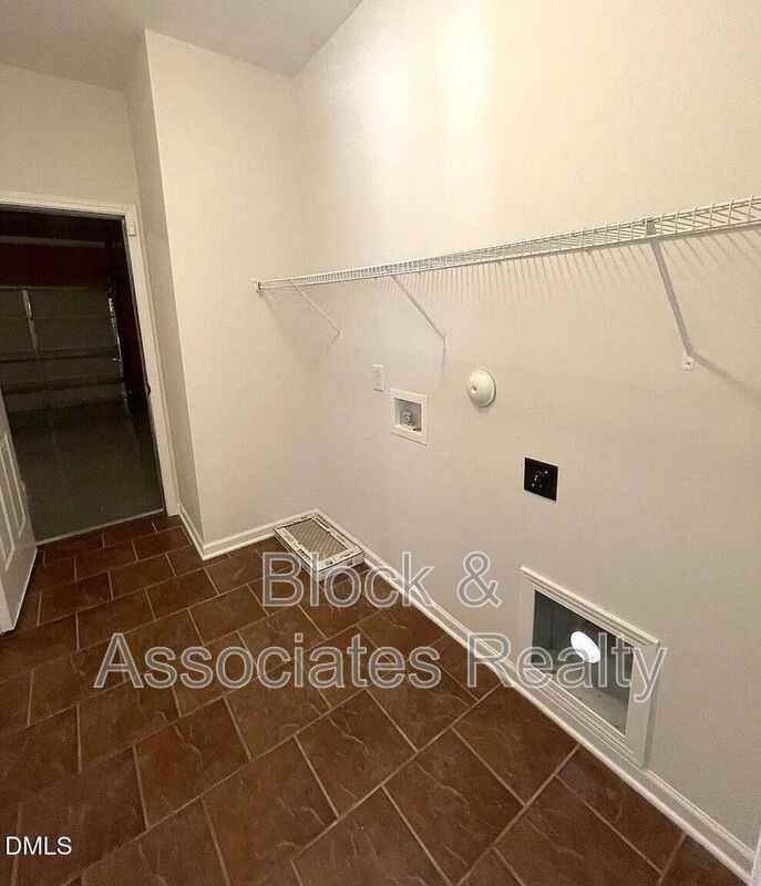 359 Ashdale Dr - Photo 6 of 36