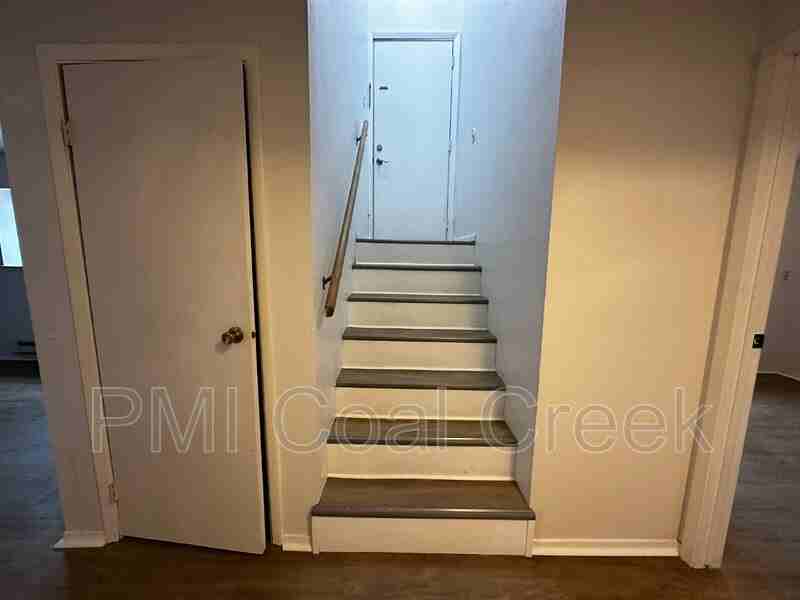 104 Judson Street - Photo 4 of 15