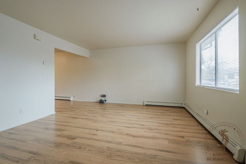 106 Peter Dr - Photo 3 of 12