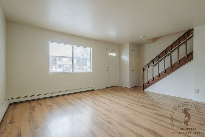 106 Peter Dr - Photo 4 of 12