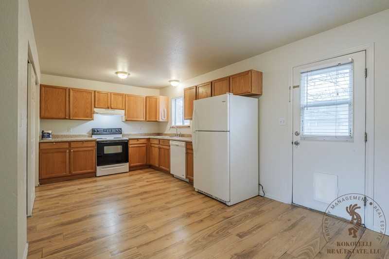 106 Peter Dr - Photo 5 of 12