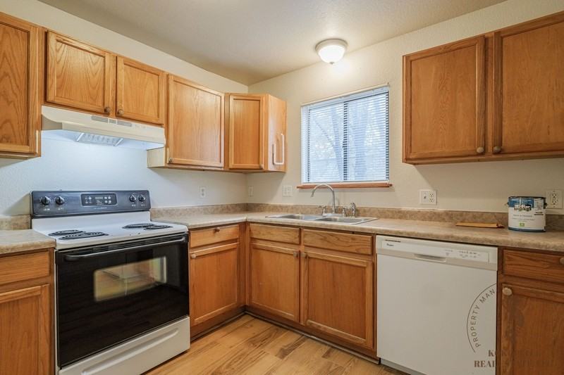 106 Peter Dr - Photo 6 of 12