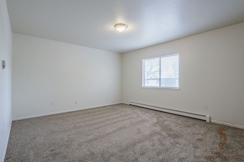 106 Peter Dr - Photo 7 of 12