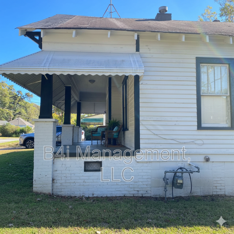 58 Bleachery St - Photo 2 of 4