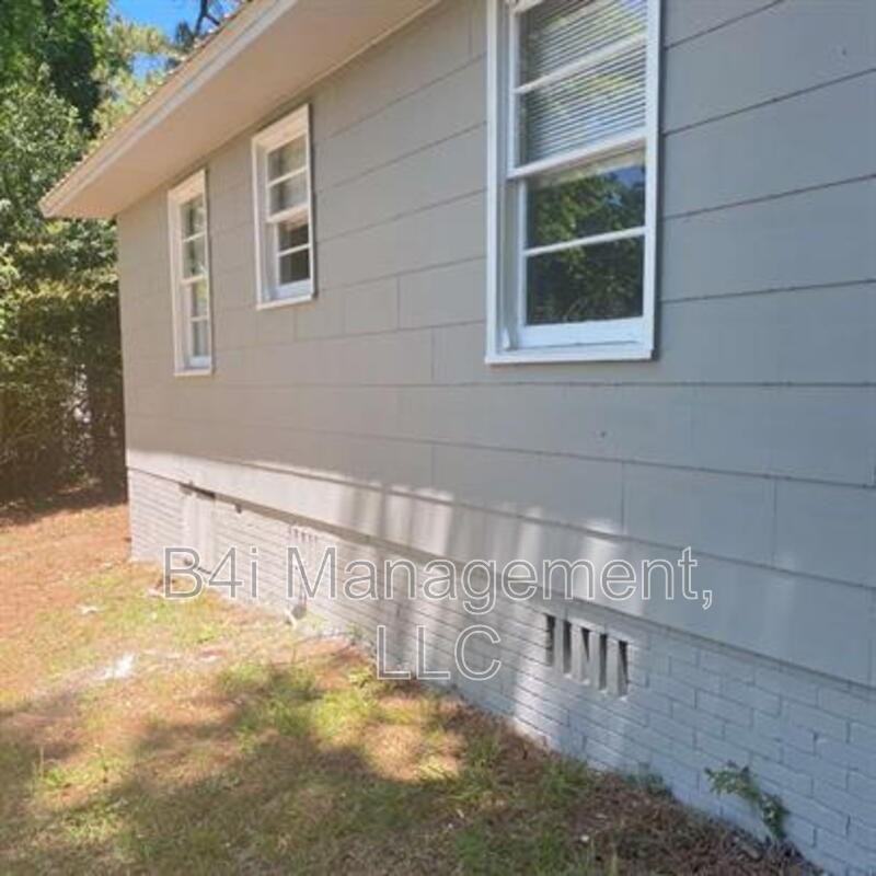 112 2nd St Sw - Photo 2 of 10