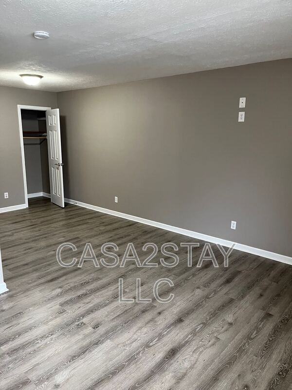 411 Iowa Avenue #3 - Photo 3 of 7