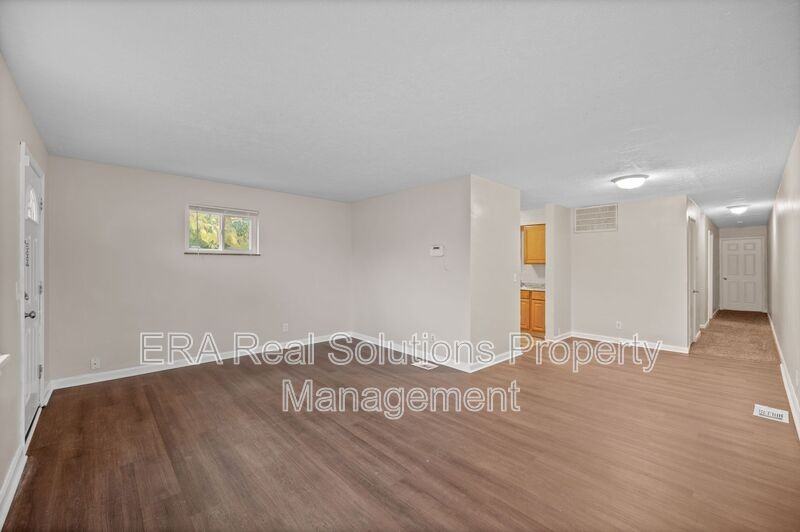 8268 Sandy Ln #B - Photo 5 of 16